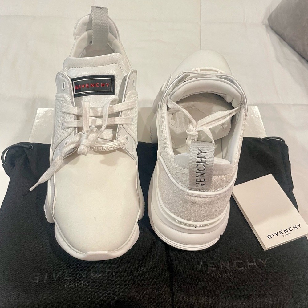 BRAND NEW NEVER Givenchy Mens Jaw Low Sneakers